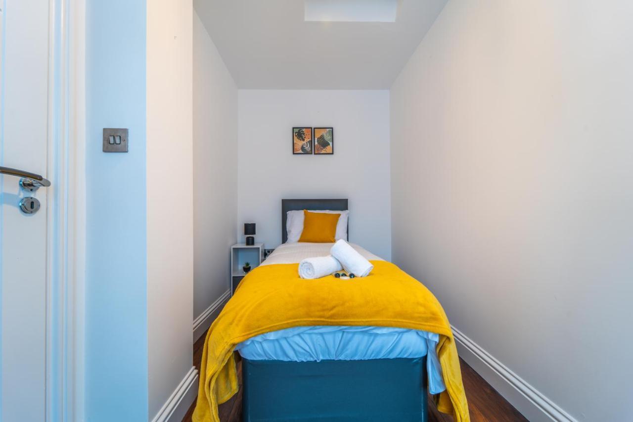 Modern Spacious 4 Bed Hayes Home With Free Parking Zewnętrze zdjęcie