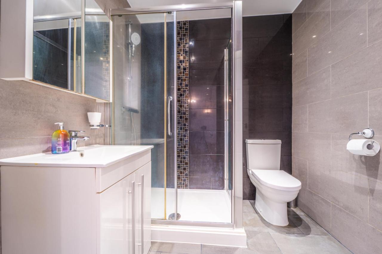 Modern Spacious 4 Bed Hayes Home With Free Parking Zewnętrze zdjęcie